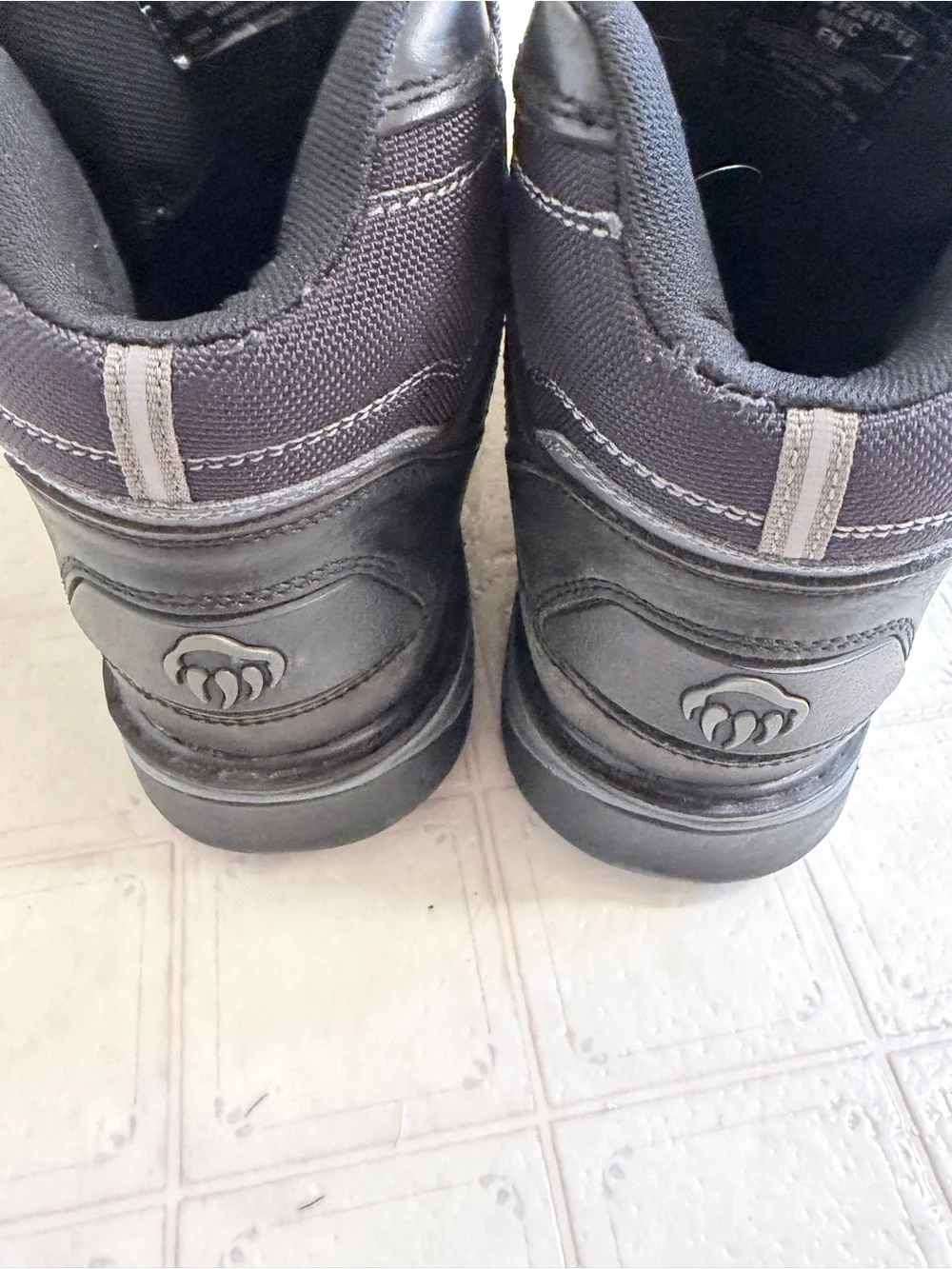 Wolverine W10553 Waterproof work boots for Men Size: 11
